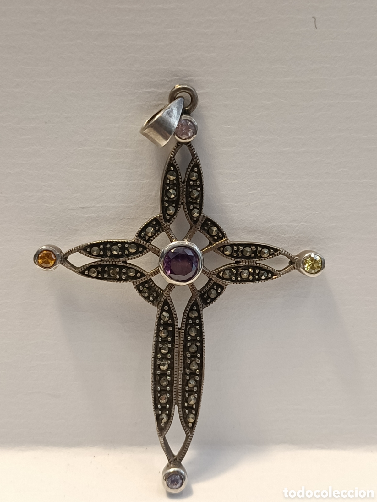 Joyeria: Cruz de plata y piedras de color. - Foto 3