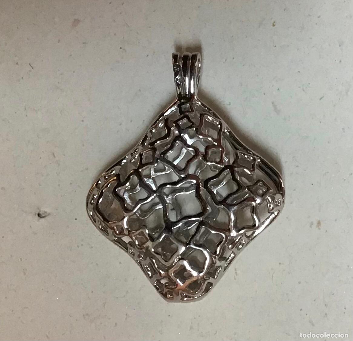 Joyeria: COLGANTE-GUARDAPELO DE PLATA - Foto 1