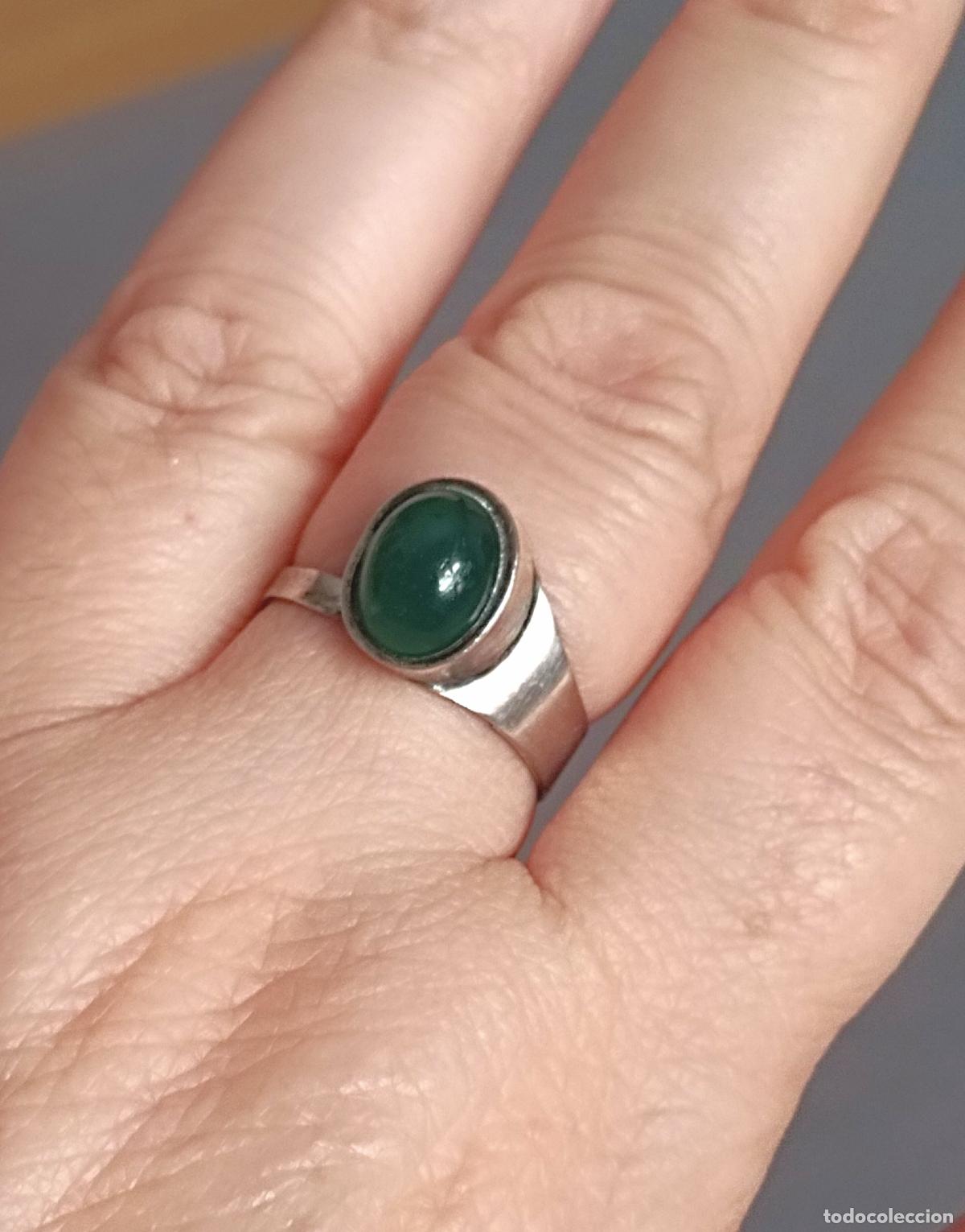 Joyeria: Anillo de plata de ley contrastada con piedra verde. Ajustable. - Foto 6
