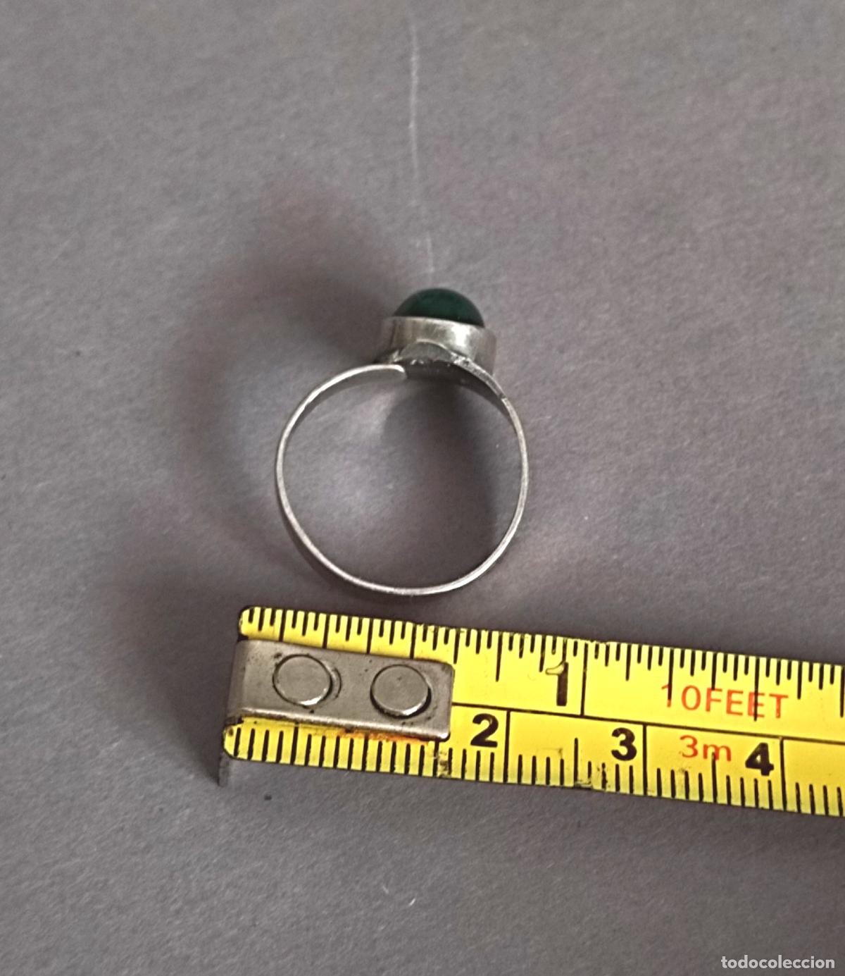 Joyeria: Anillo de plata de ley contrastada con piedra verde. Ajustable. - Foto 7