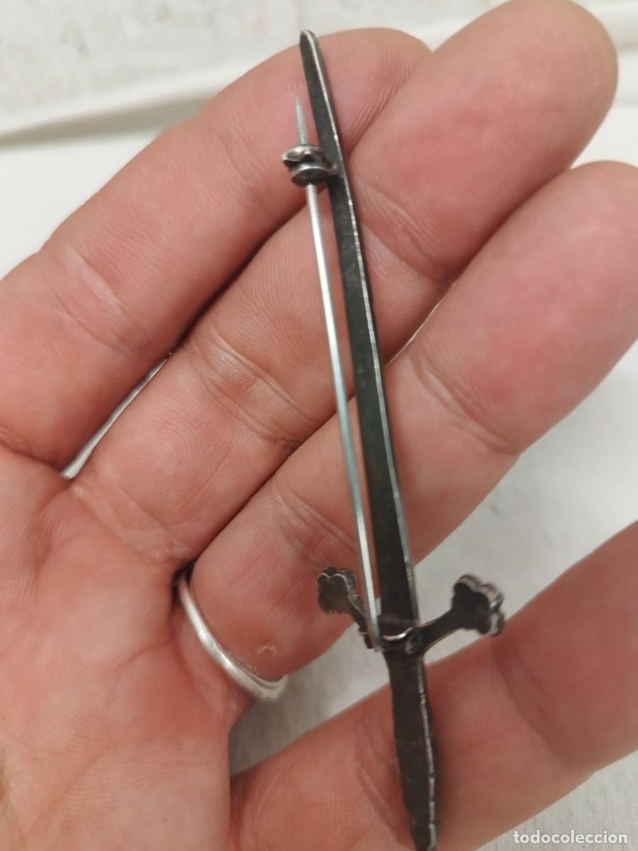 Joyeria: Antiguo broche en forma de espada. - Foto 6