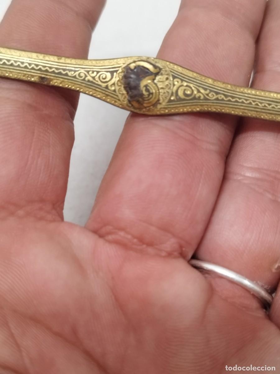 Joyeria: Antiguo broche damasquinado Toledo. - Foto 3