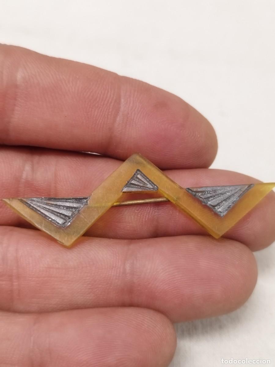 Joyeria: Antiguo broche medios triangulos. - Foto 2