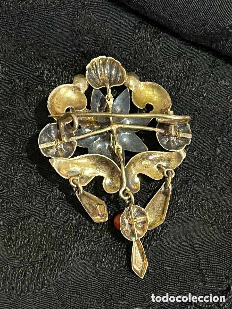 Joyeria: Antiguo broche isabelino coral. - Foto 3