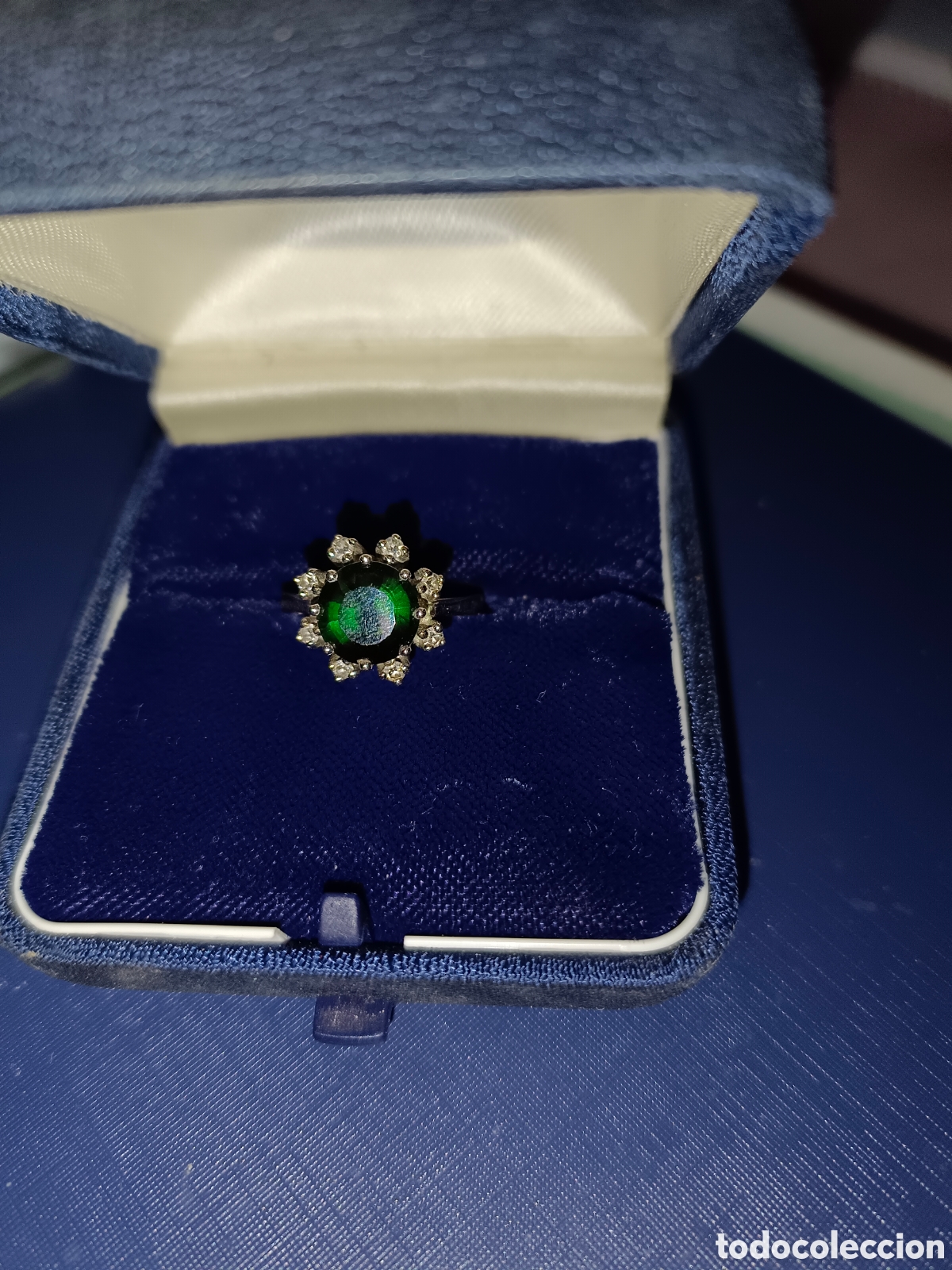 Joyeria: Anillo de turmalina verde con diamantes - Foto 1