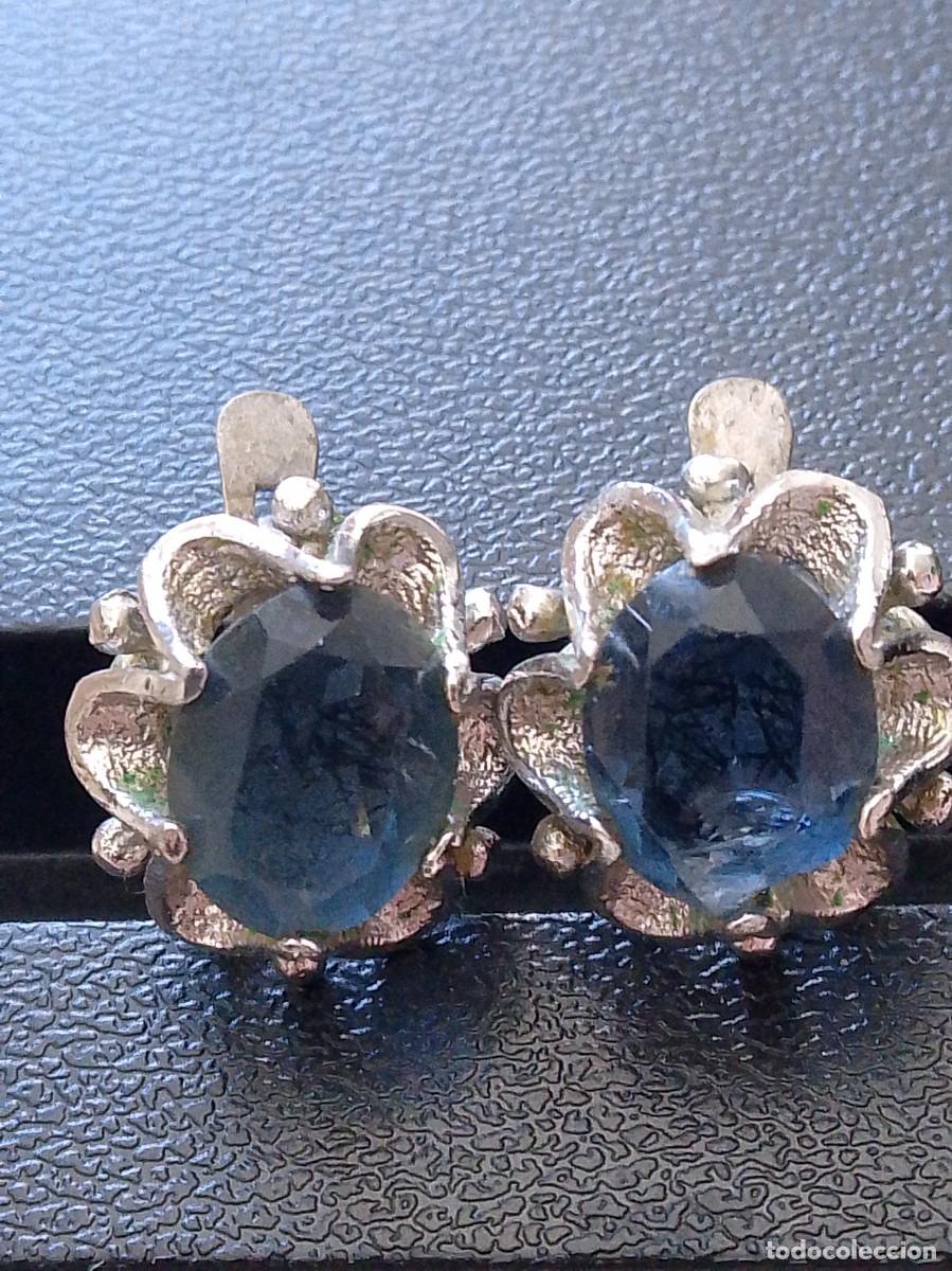 Joyeria: Antiguo pendiente con piedra - Foto 3