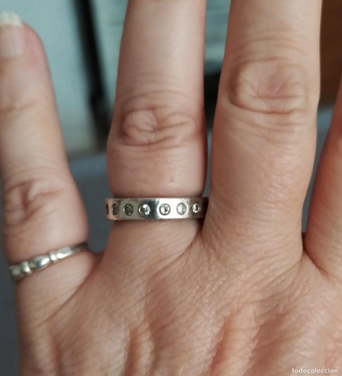 Joyeria: Anillo de plata de ley con circonitas. - Foto 1