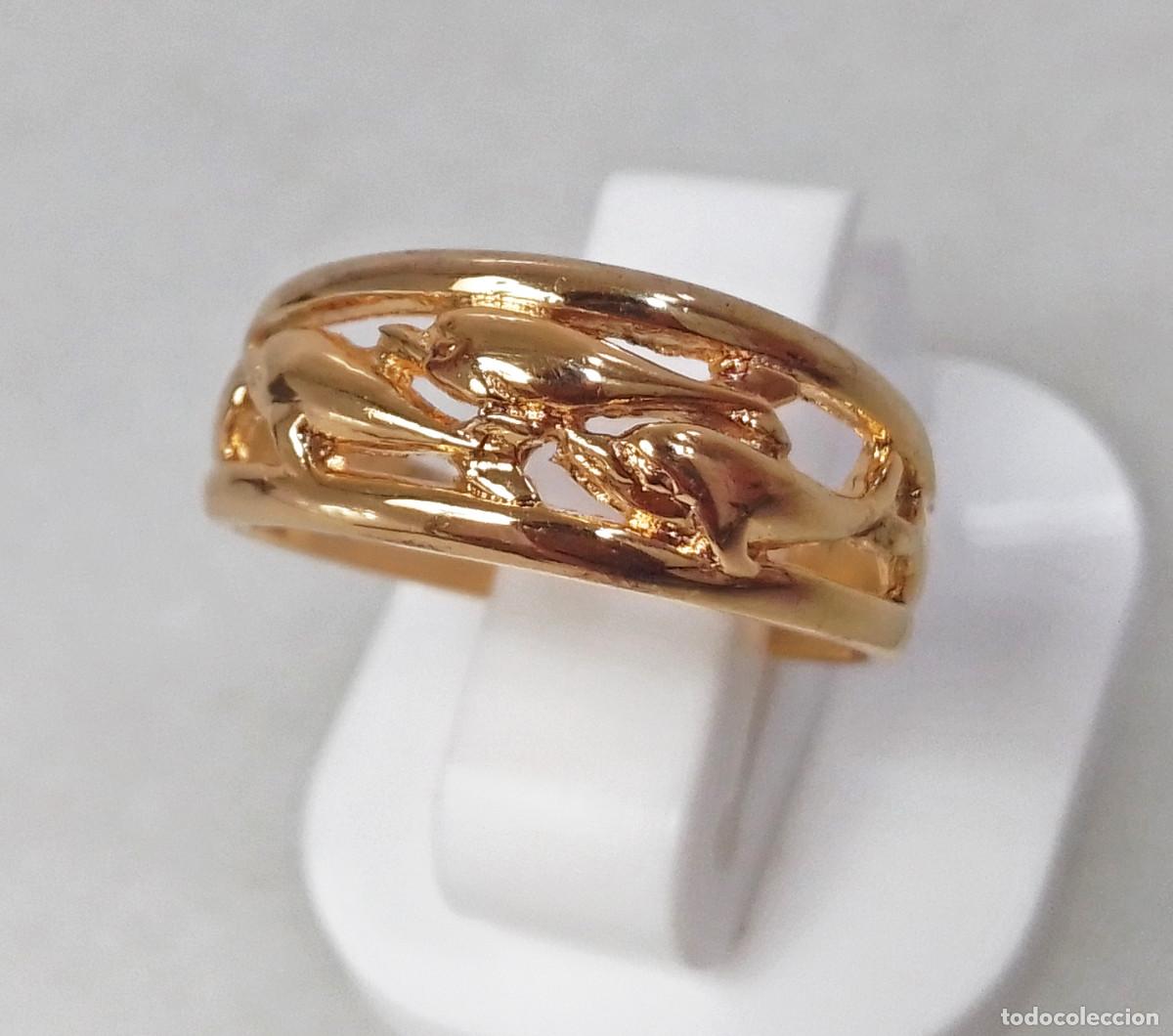 Joyeria: Anillo cl&aacute;sico de plata de ley ba&ntilde;ado en oro con delfines. - Foto 1
