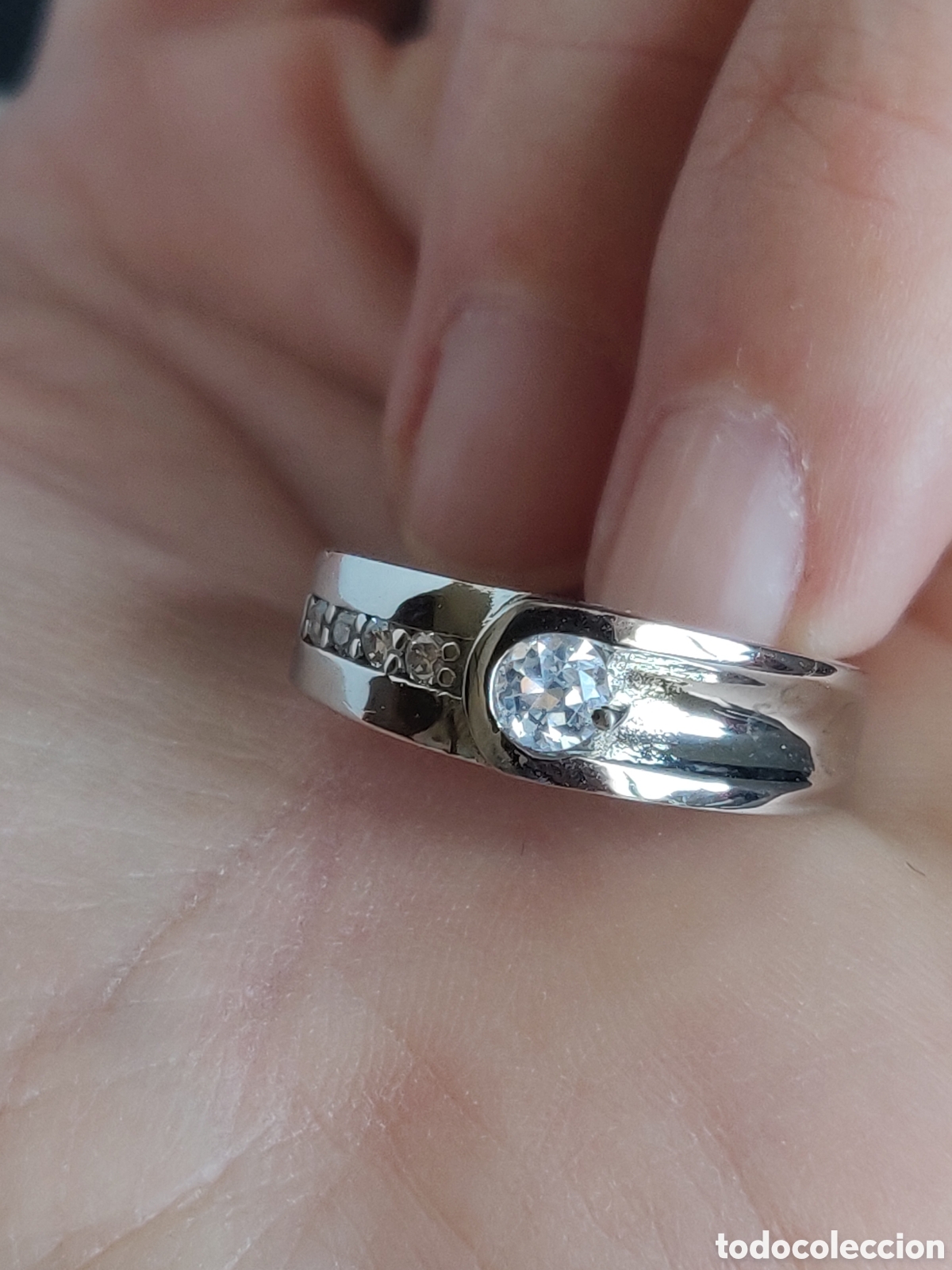 Joyeria: Anillo de plata de ley 925 rodiada con circonitas. - Foto 2