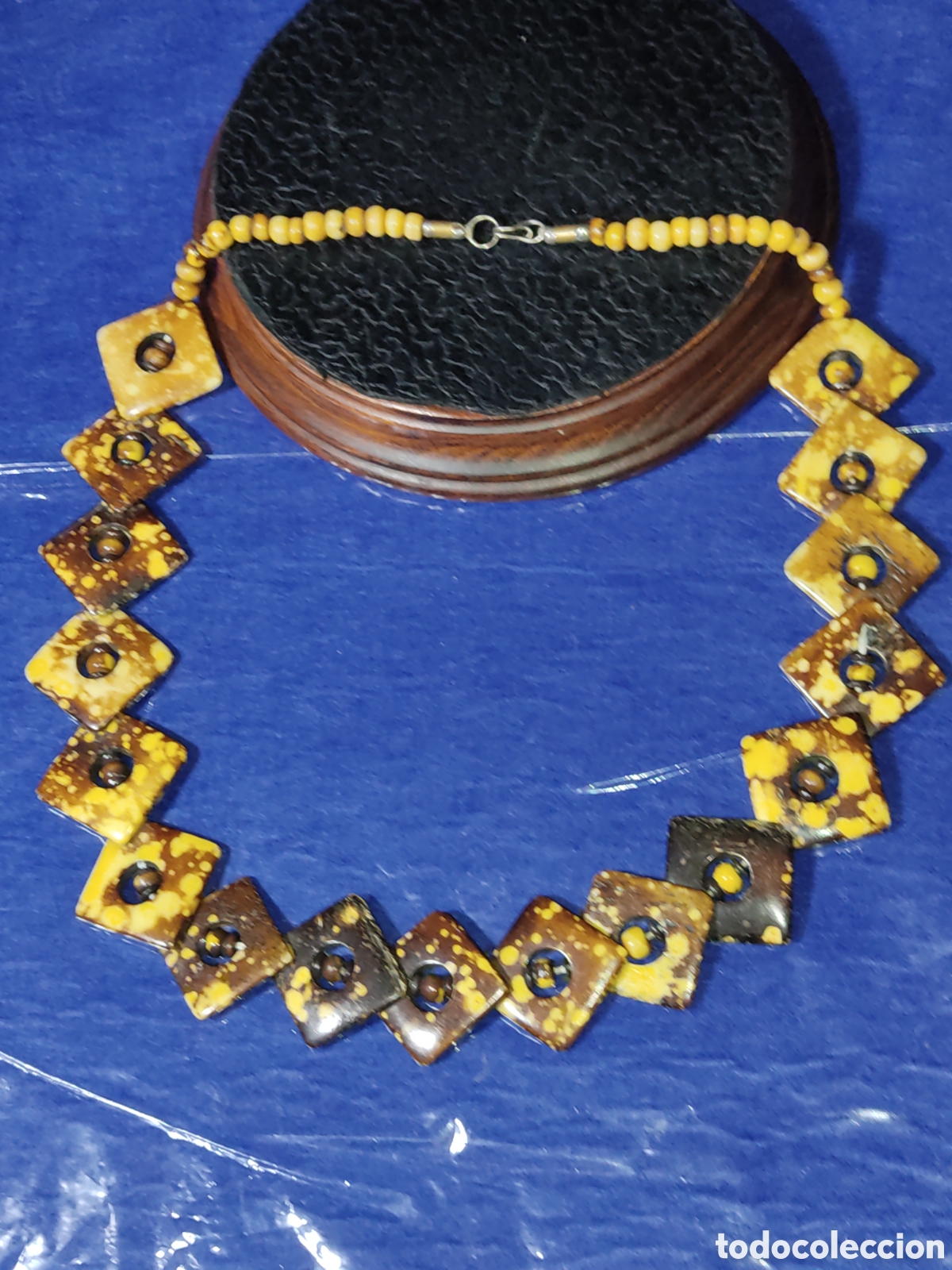 Joyeria: Collar largo de hueso.A&ntilde;os 70 - Foto 3