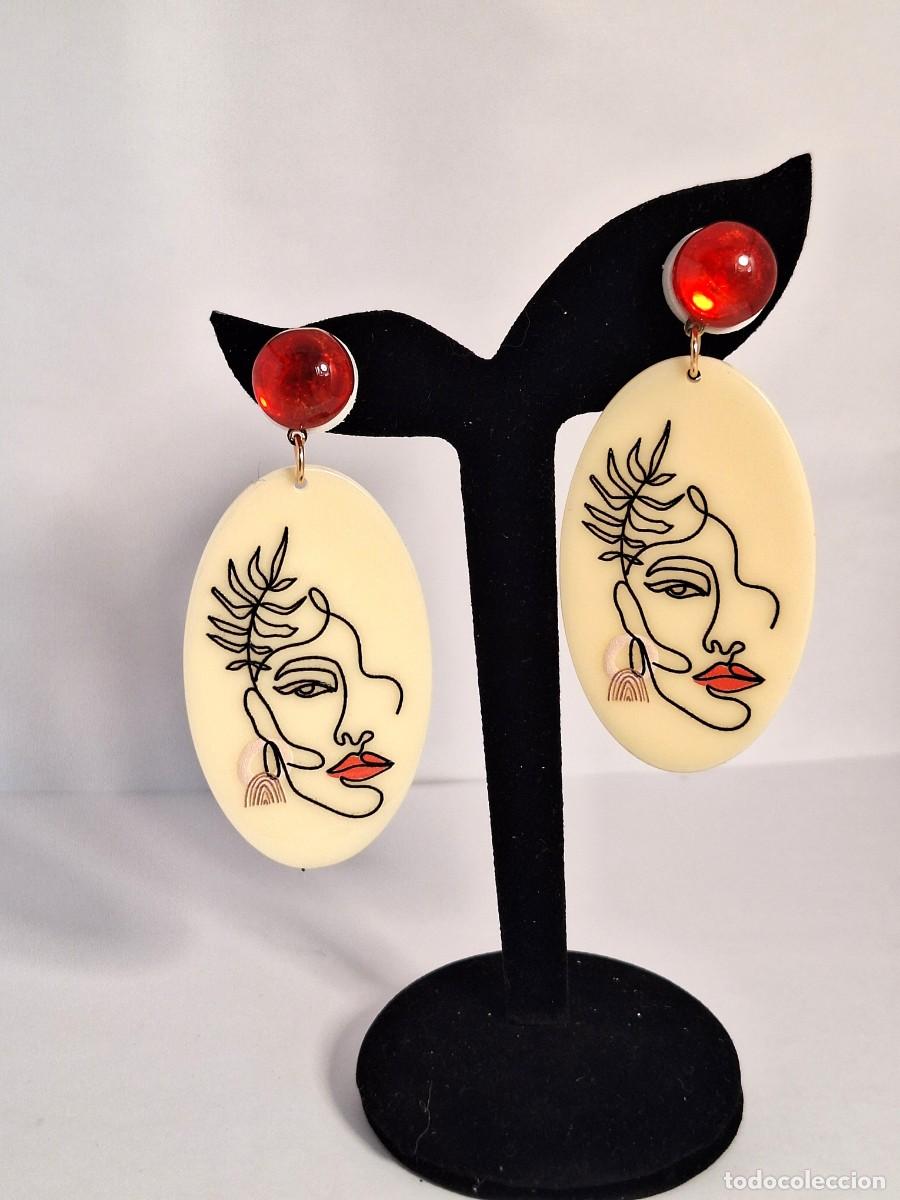 Joyeria: Pendientes de dise&ntilde;o en resina con cierre de plata de ley - Foto 3