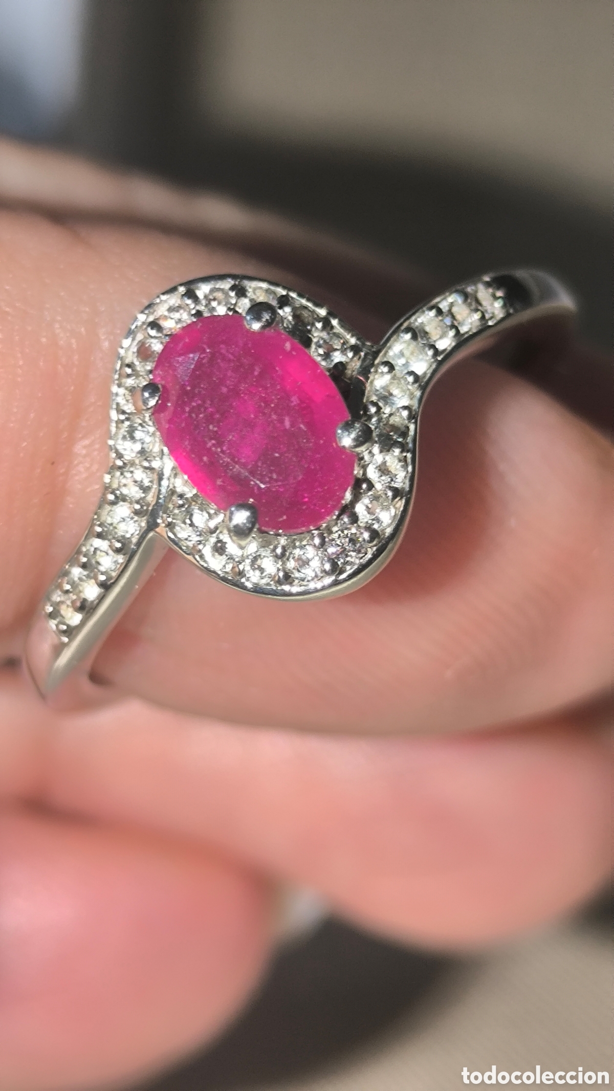 Joyeria: Anillo de Rubi, Topacios blancos y 2diamantes - Foto 9