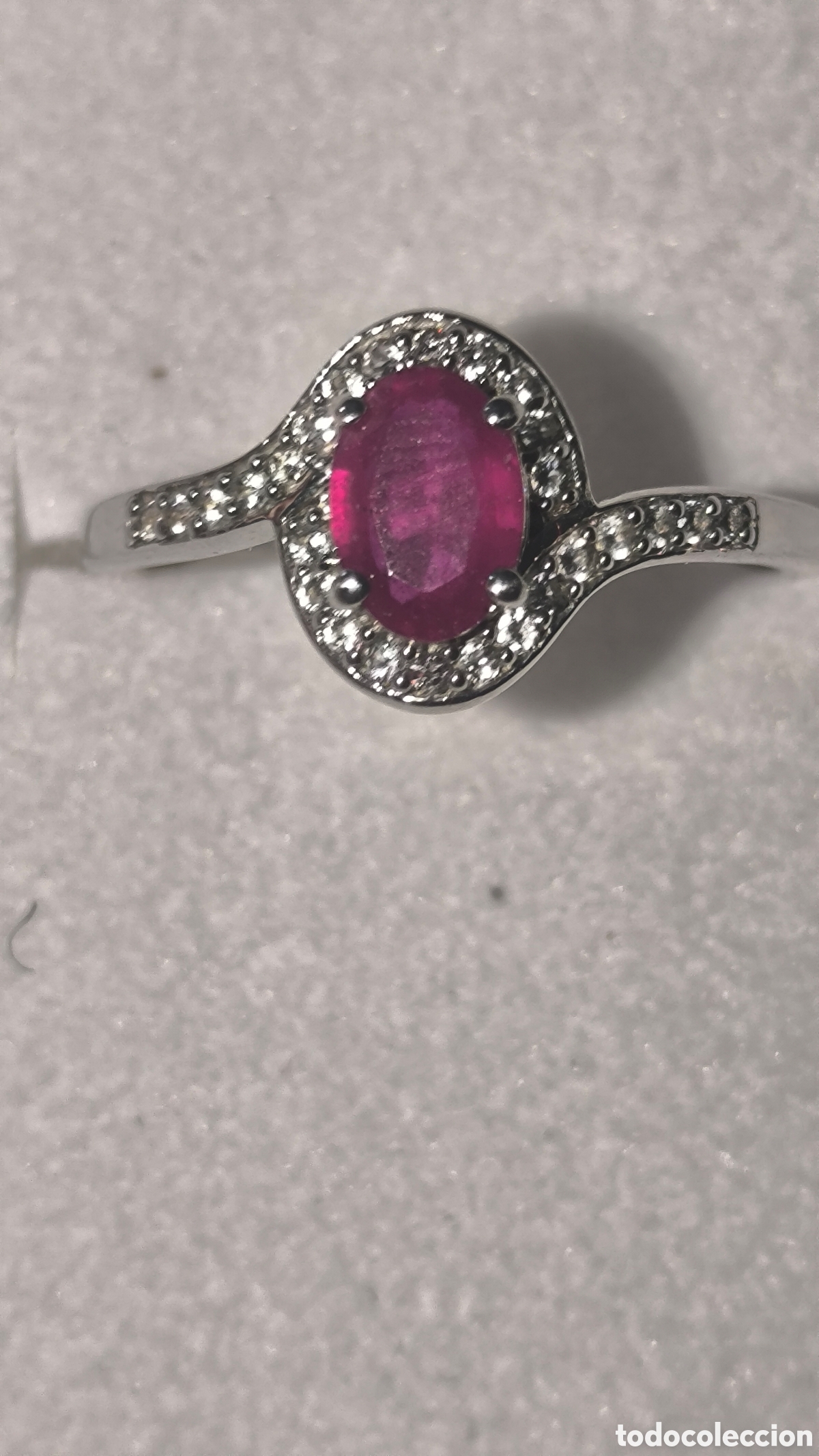 Joyeria: Anillo de Rubi, Topacios blancos y 2diamantes - Foto 1