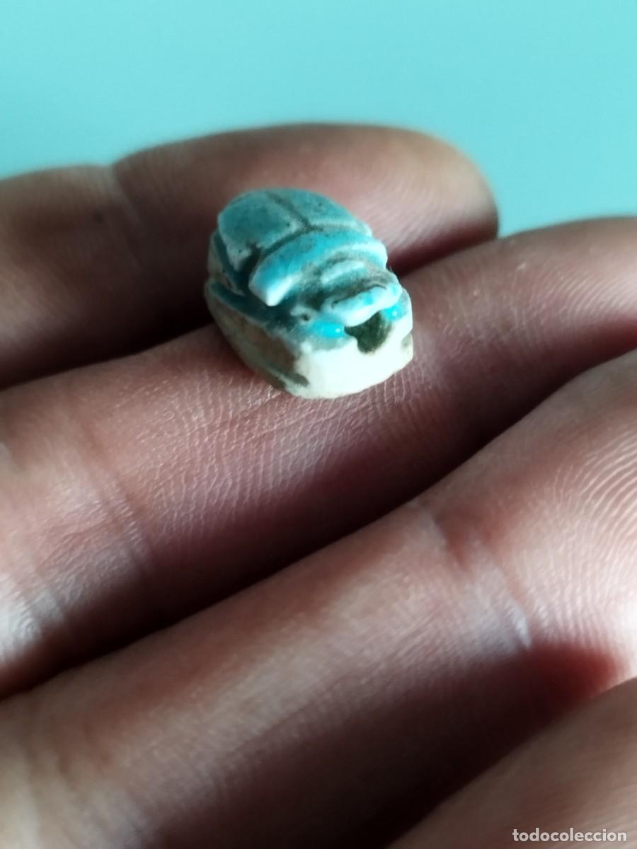 Joyeria: Cuenta de escarabajo egipcio azul. - Foto 2