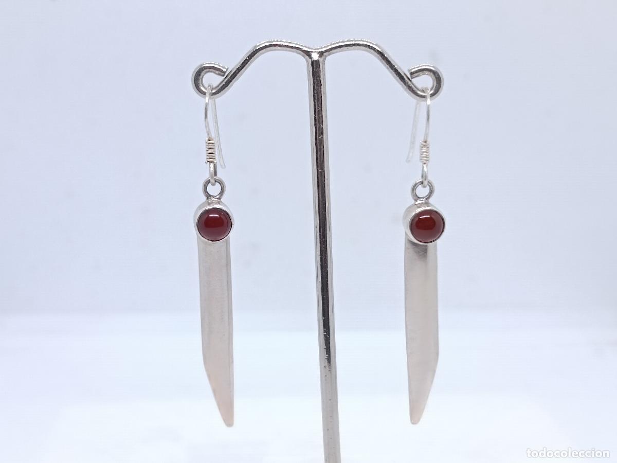 Joyeria: Preciosos pendientes largos en plata de ley contrastada con cornalinas incrustadas - Foto 1