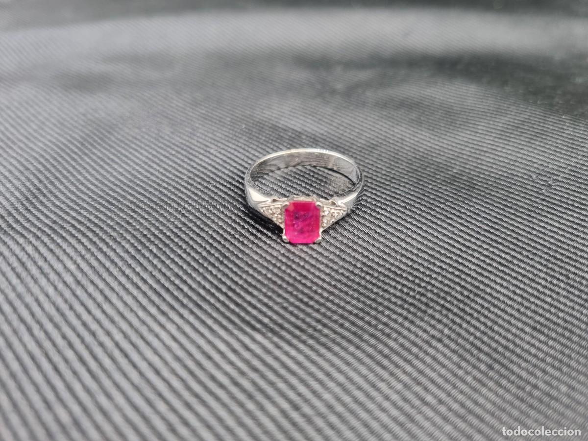 Joyeria: Anillo de oro blanco con diamantes y rub&iacute; - Foto 4