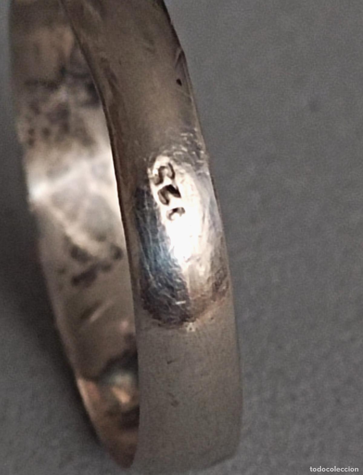 Joyeria: Anillo de plata de ley contrastada. - Foto 2