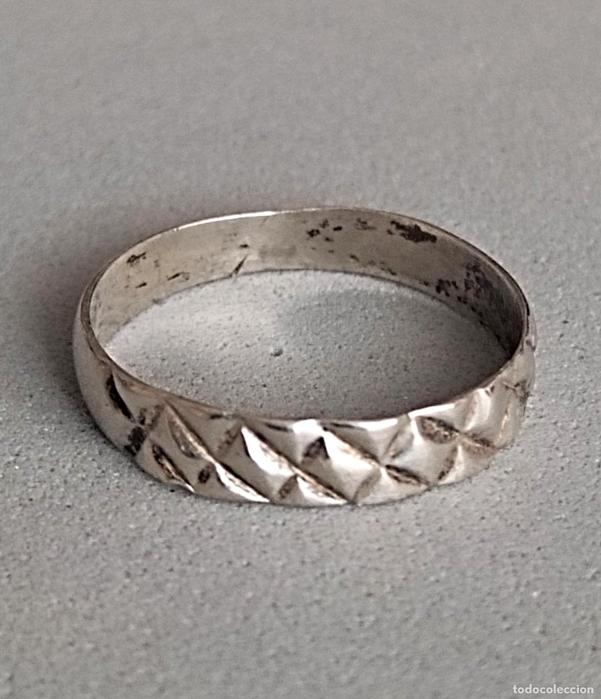 Joyeria: Anillo de plata de ley contrastada. - Foto 1