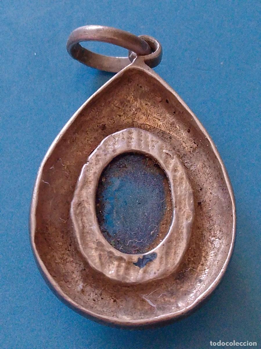 Joyeria: Antiguo colgante con piedra - Foto 2