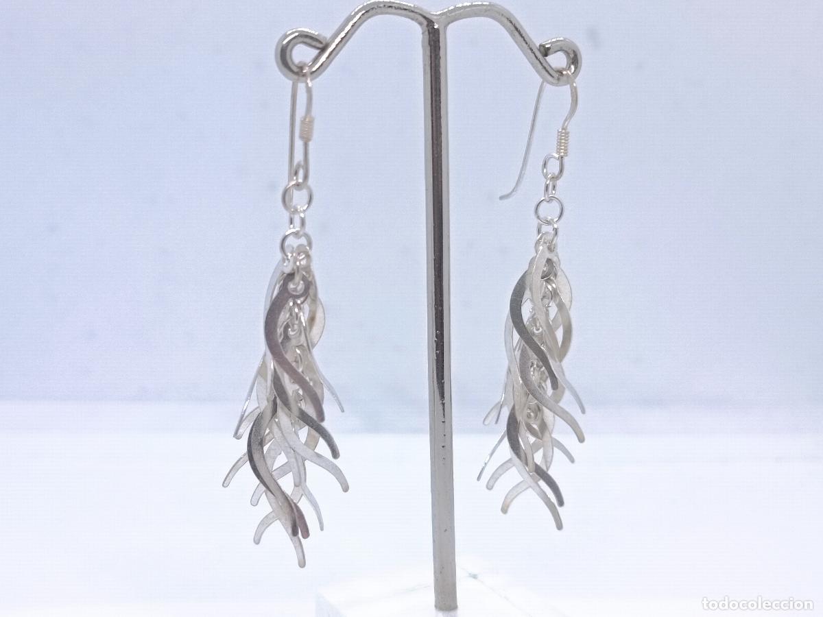 Joyeria: Preciosos pendientes largos en plata de ley contrastada de sofisticado dise&ntilde;o - Foto 2