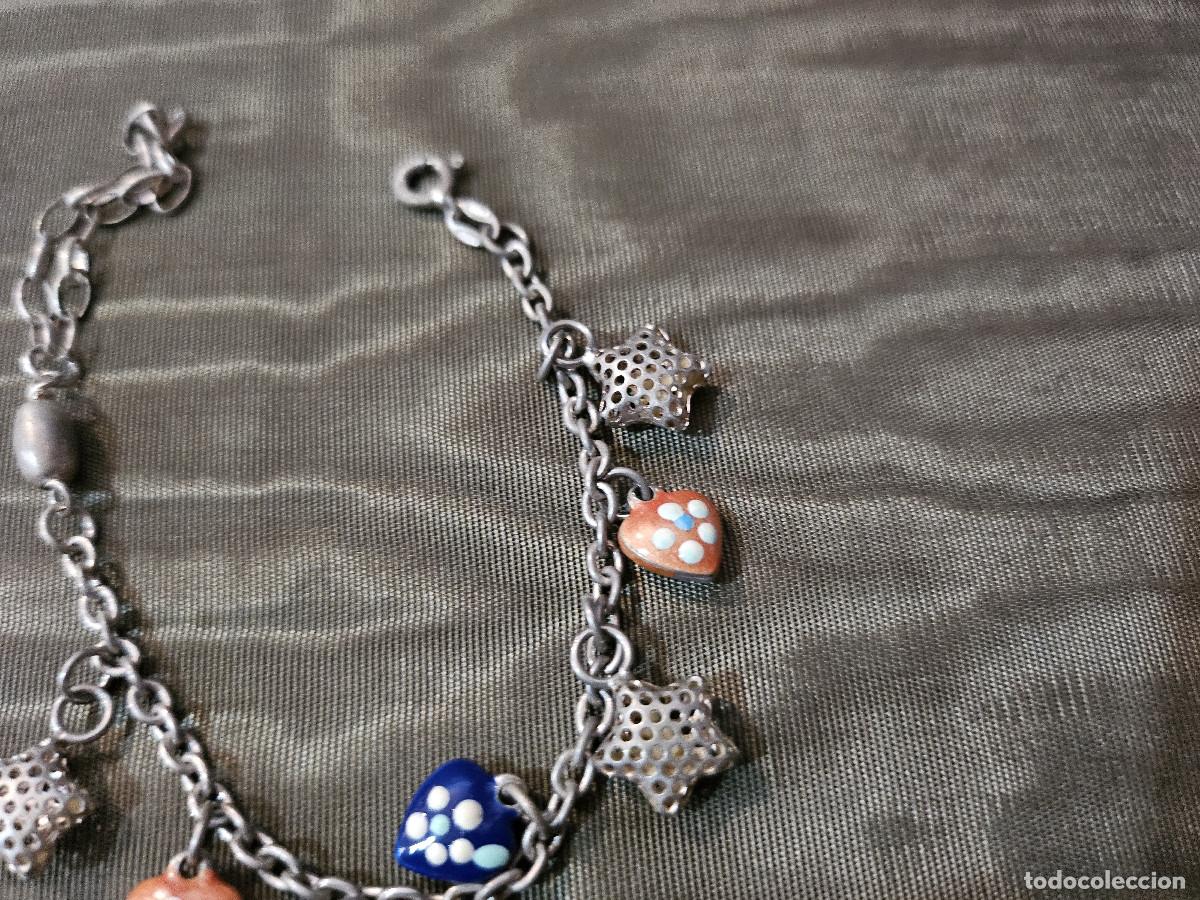 Joyeria: pulsera plateada con figuras - Foto 3