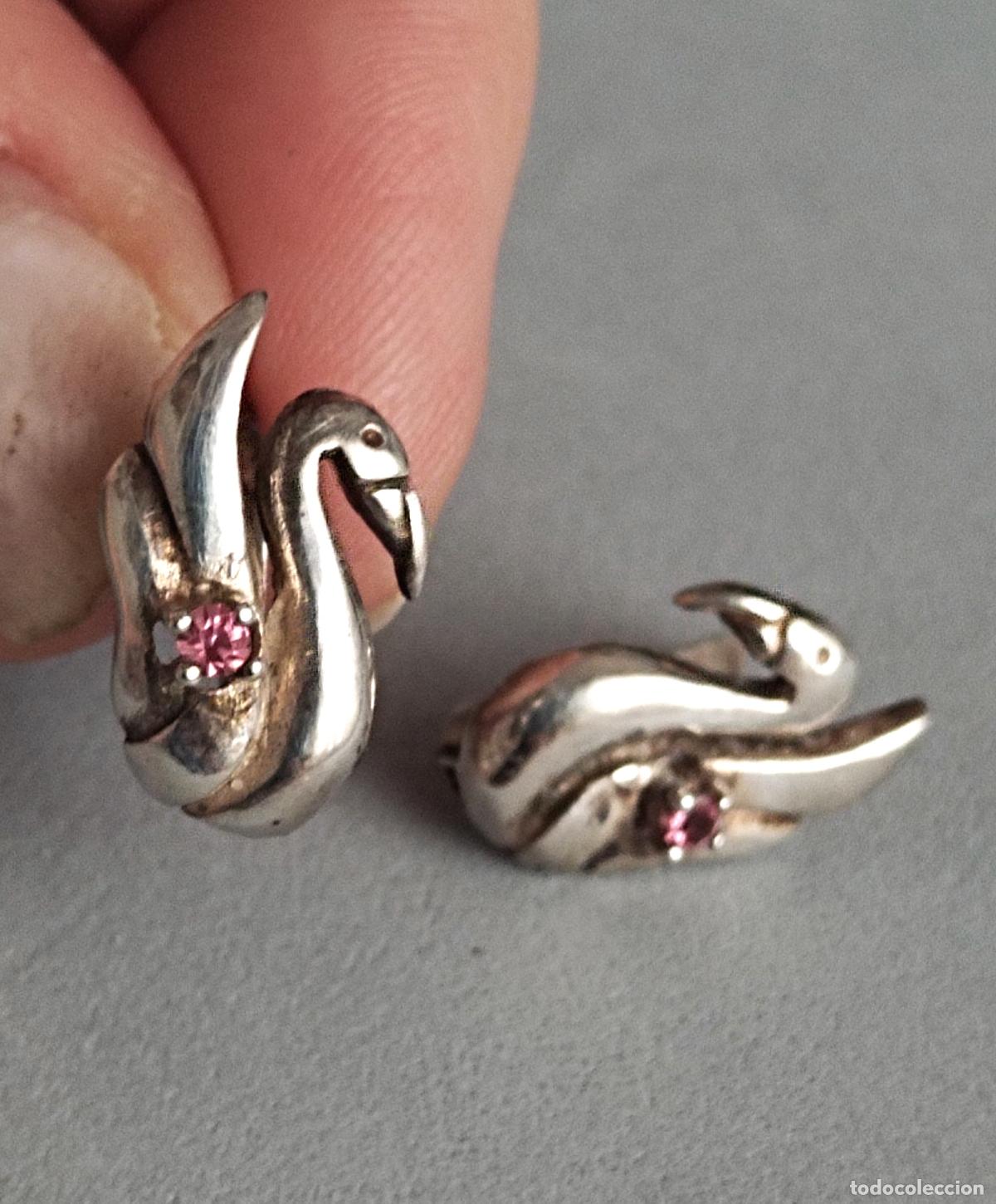Joyeria: Pendientes de plata de ley contrastada, cisnes. Cierre de pala. - Foto 1