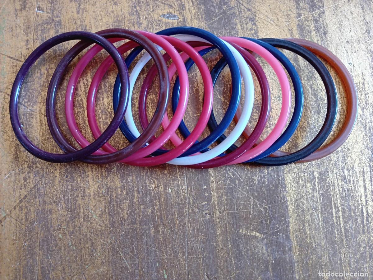 Joyeria: 11 pulseras de pl&aacute;stico duro de cada de los 60 - Foto 1