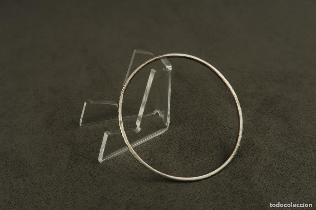 Joyeria: Antiguo Brazalete de Plata - Foto 2