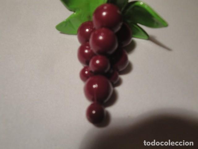 Joyeria: Colgante met&aacute;lico, racimo de uva. - Foto 5