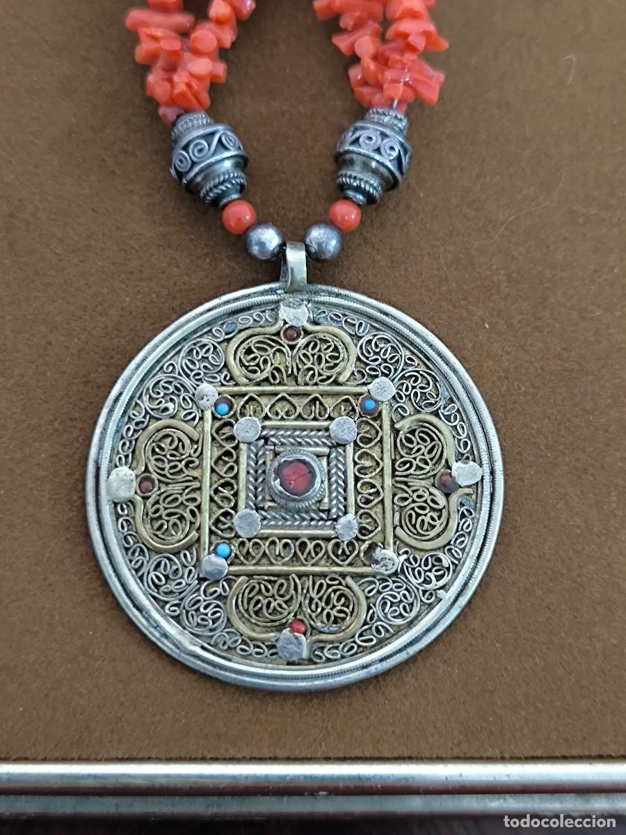 Joyeria: COLLAR TIBETANO EN PLATA , CORAL Y ORO - Foto 2