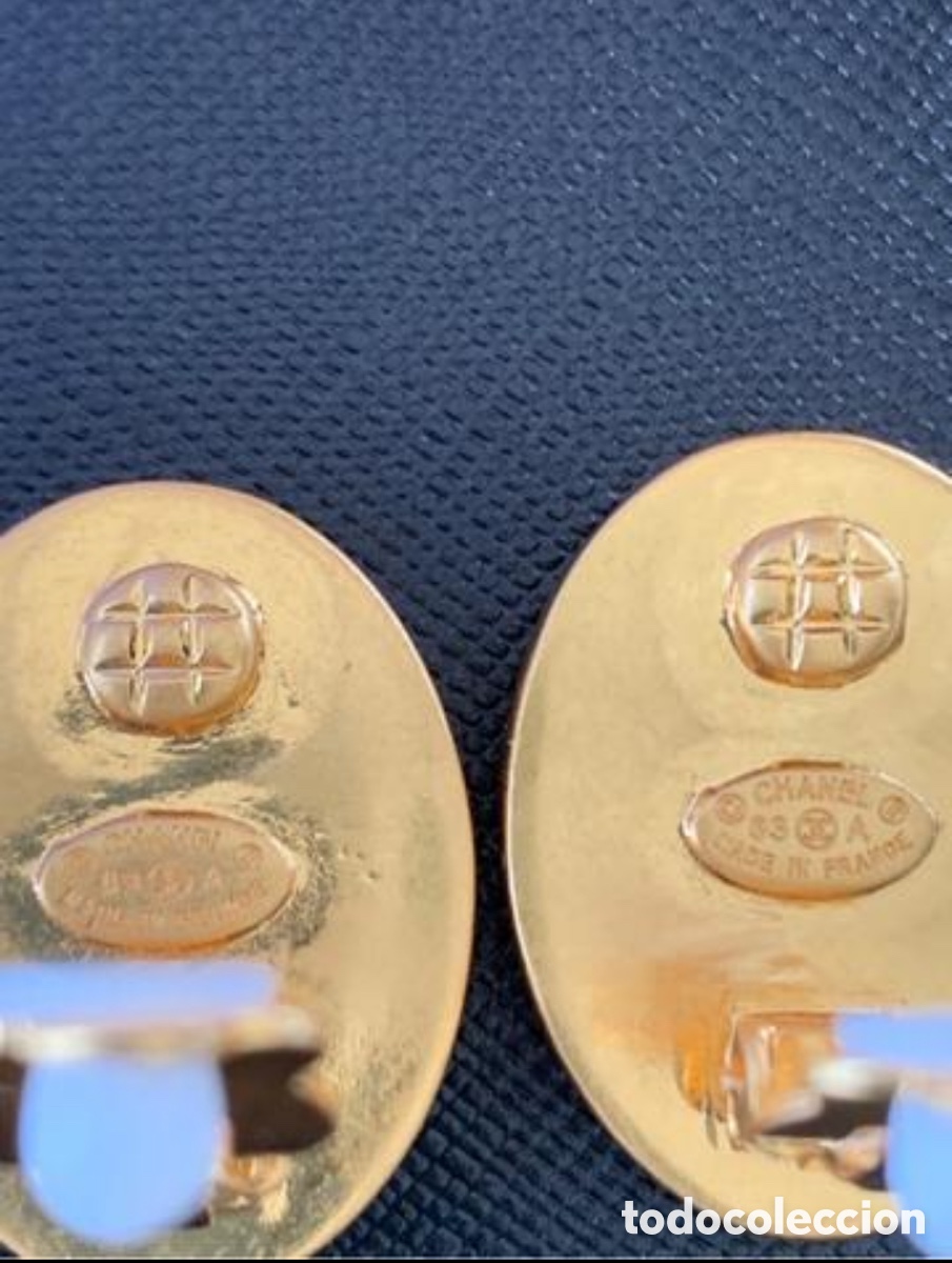 Joyeria: Pendientes Chanel 1983 dorados - Foto 2