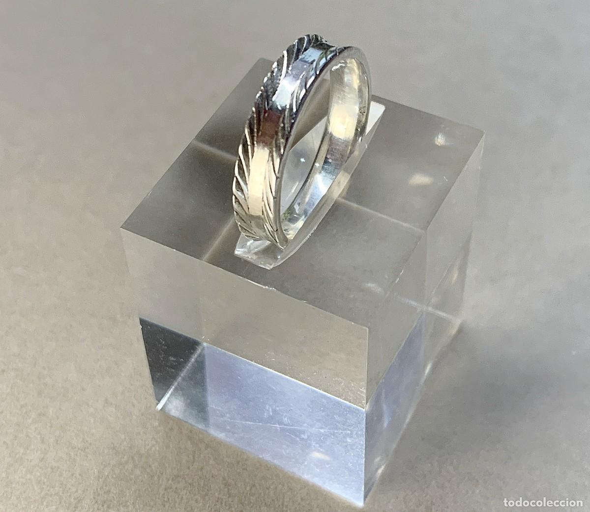 Joyeria: Anillo de banda de plata texturizado - Foto 2