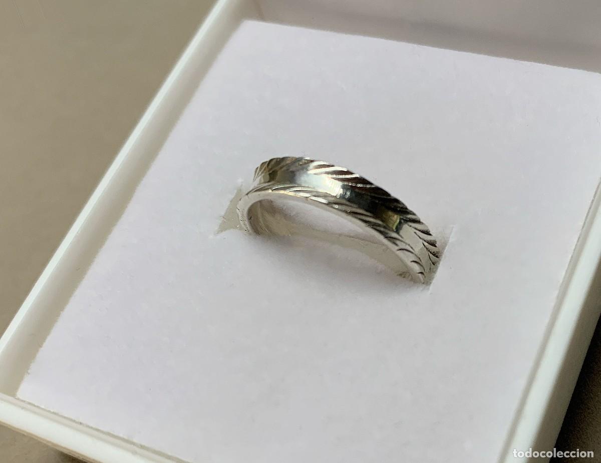 Joyeria: Anillo de banda de plata texturizado - Foto 3