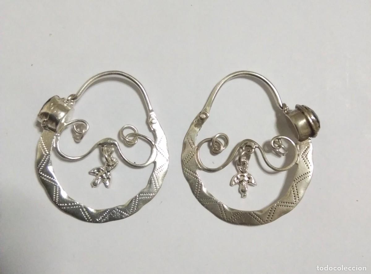 Joyeria: Antiguos pendientes regionales en plata o arracadas - Foto 1