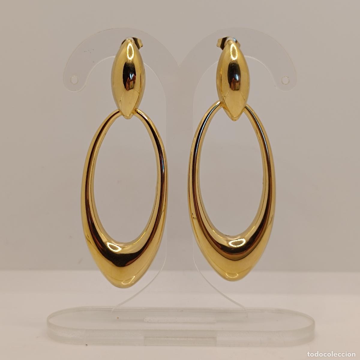 Joyeria: Excelentes pendientes largos de corte sofisticado chapados en oro de 18k. - Foto 6