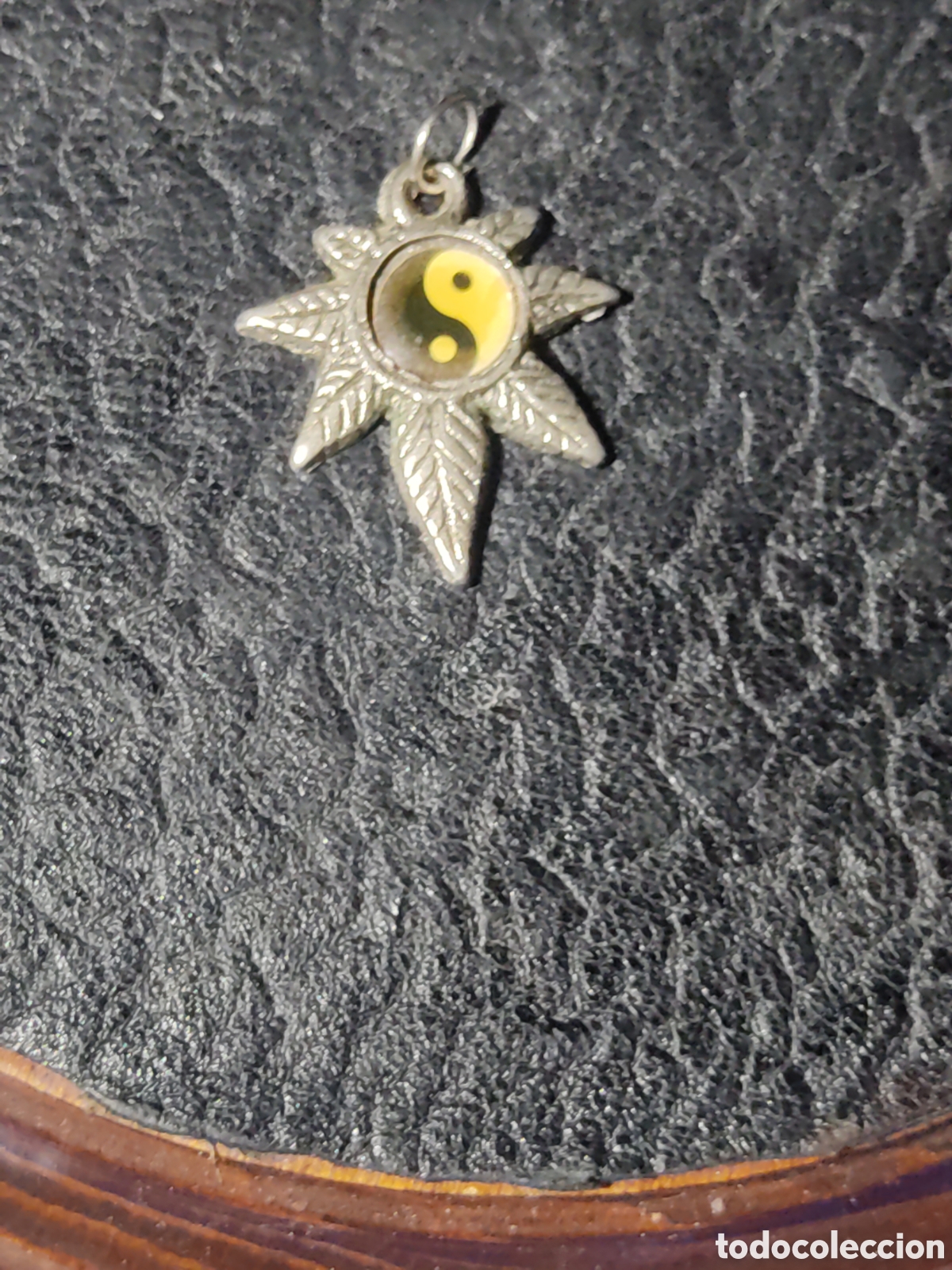 Joyeria: Colgante yin yang de bisuter&iacute;a. - Foto 1