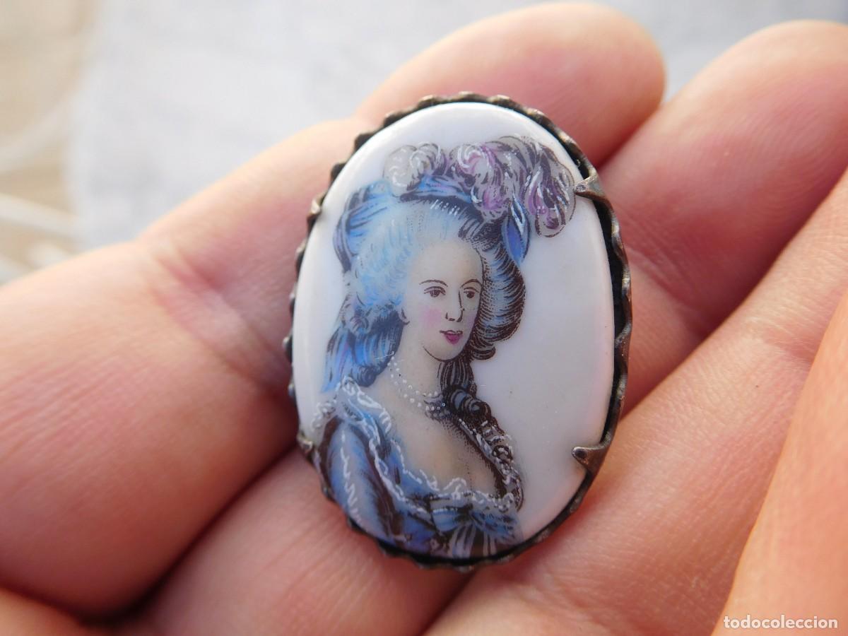 Joyeria: Broche antiguo con esmalte dama - Foto 1