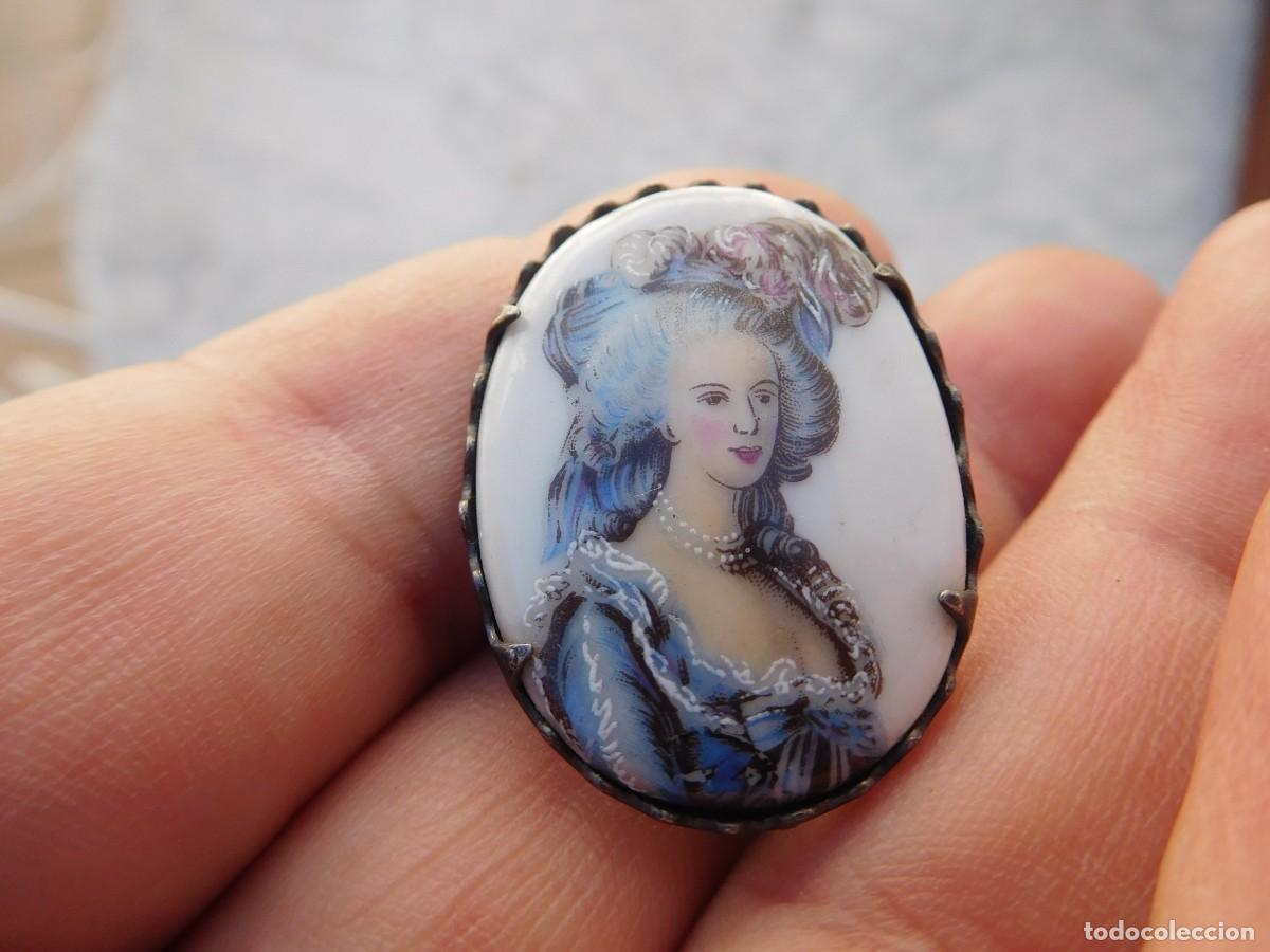 Joyeria: Broche antiguo con esmalte dama - Foto 4