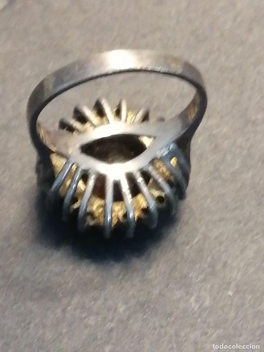 Joyeria: Antiguo anillo de plata con granate engarzado - Foto 6