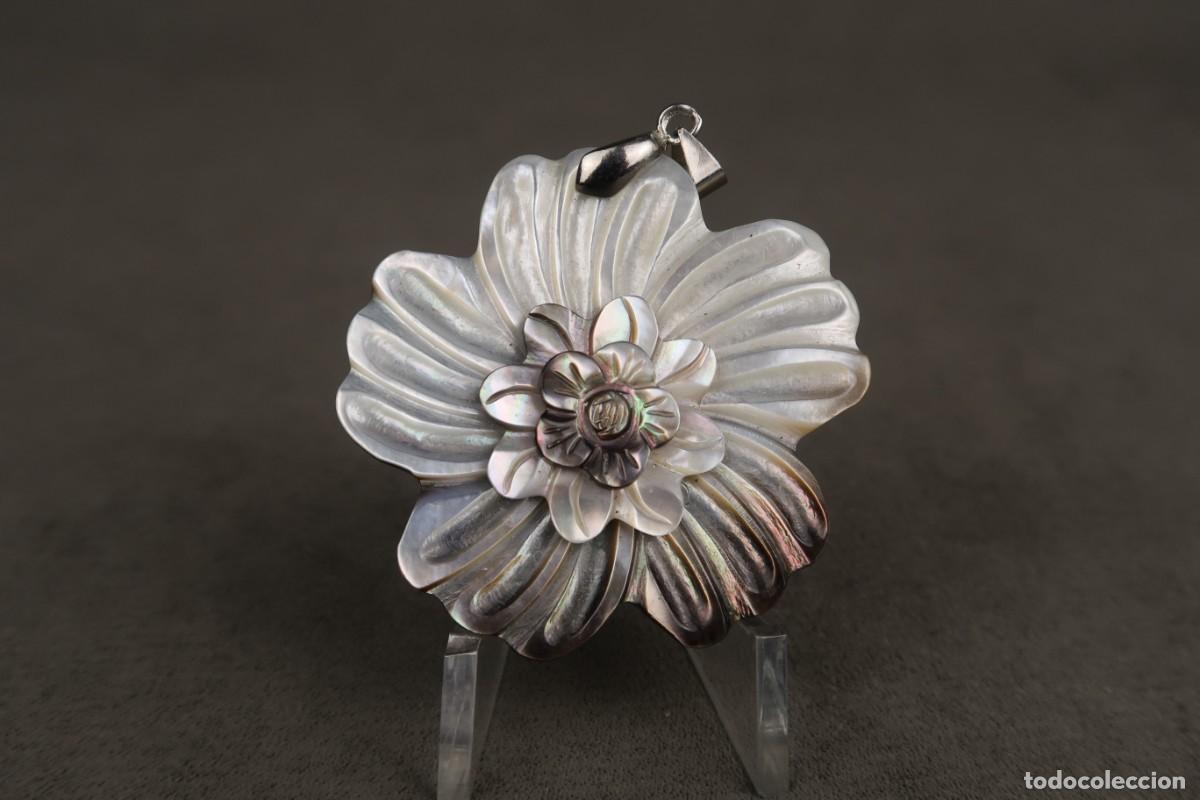 Joyeria: Antiguo Colgante de N&aacute;car - Foto 2