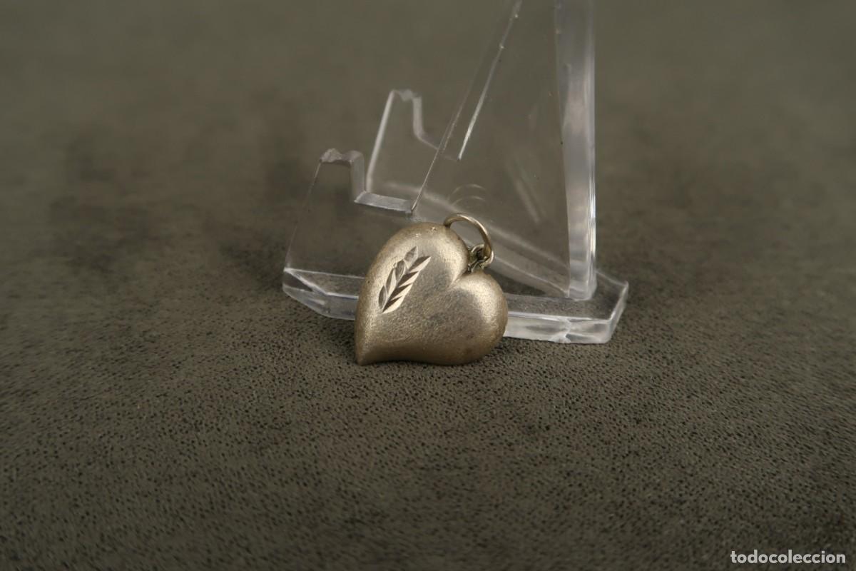 Joyeria: Antiguo Colgante de Plata forma de Corazon - Foto 2