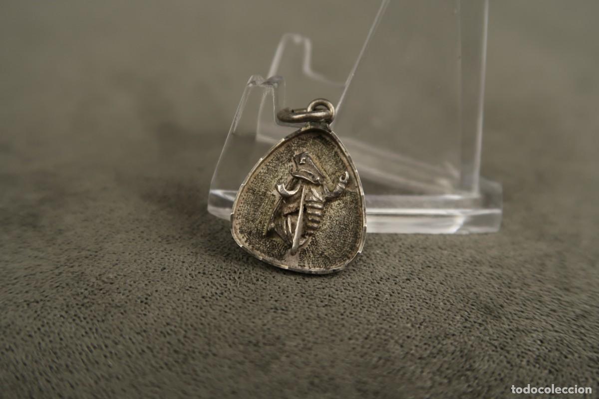 Joyeria: Antiguo Colgante de Plata - Foto 3