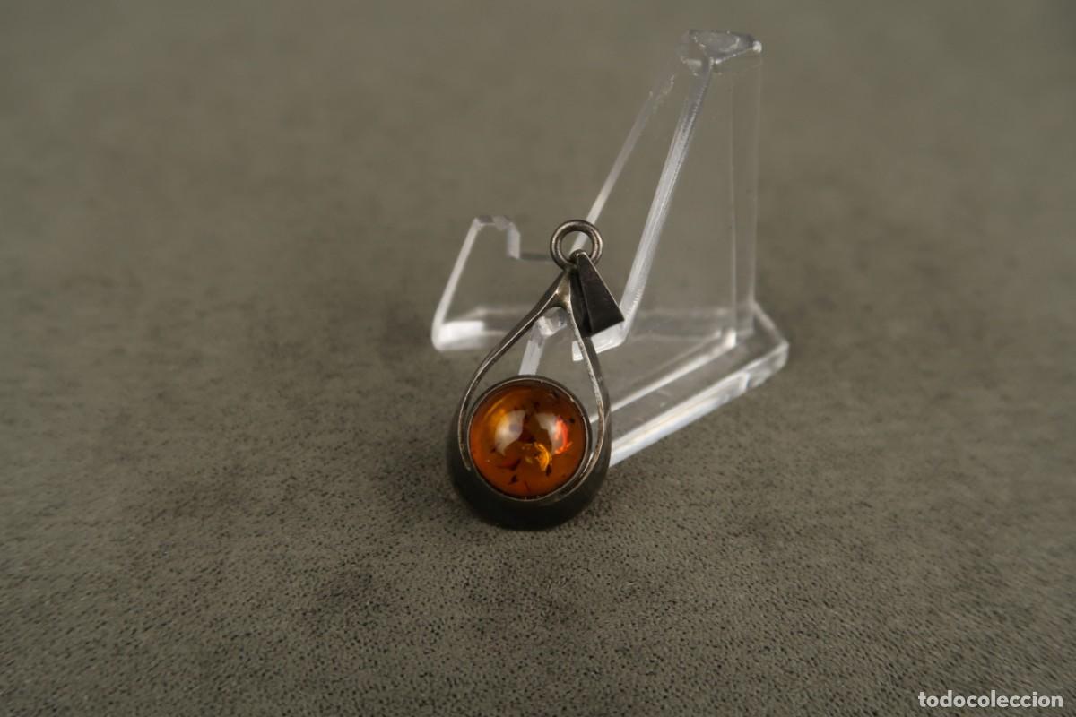 Joyeria: Antiguo Colgante de Plata y &Aacute;mbar - Foto 2
