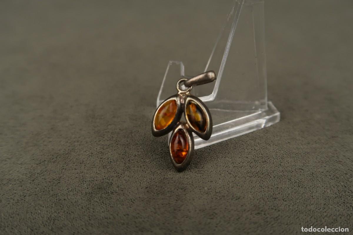 Joyeria: Antiguo Colgante de Plata y &Aacute;mbar - Foto 1