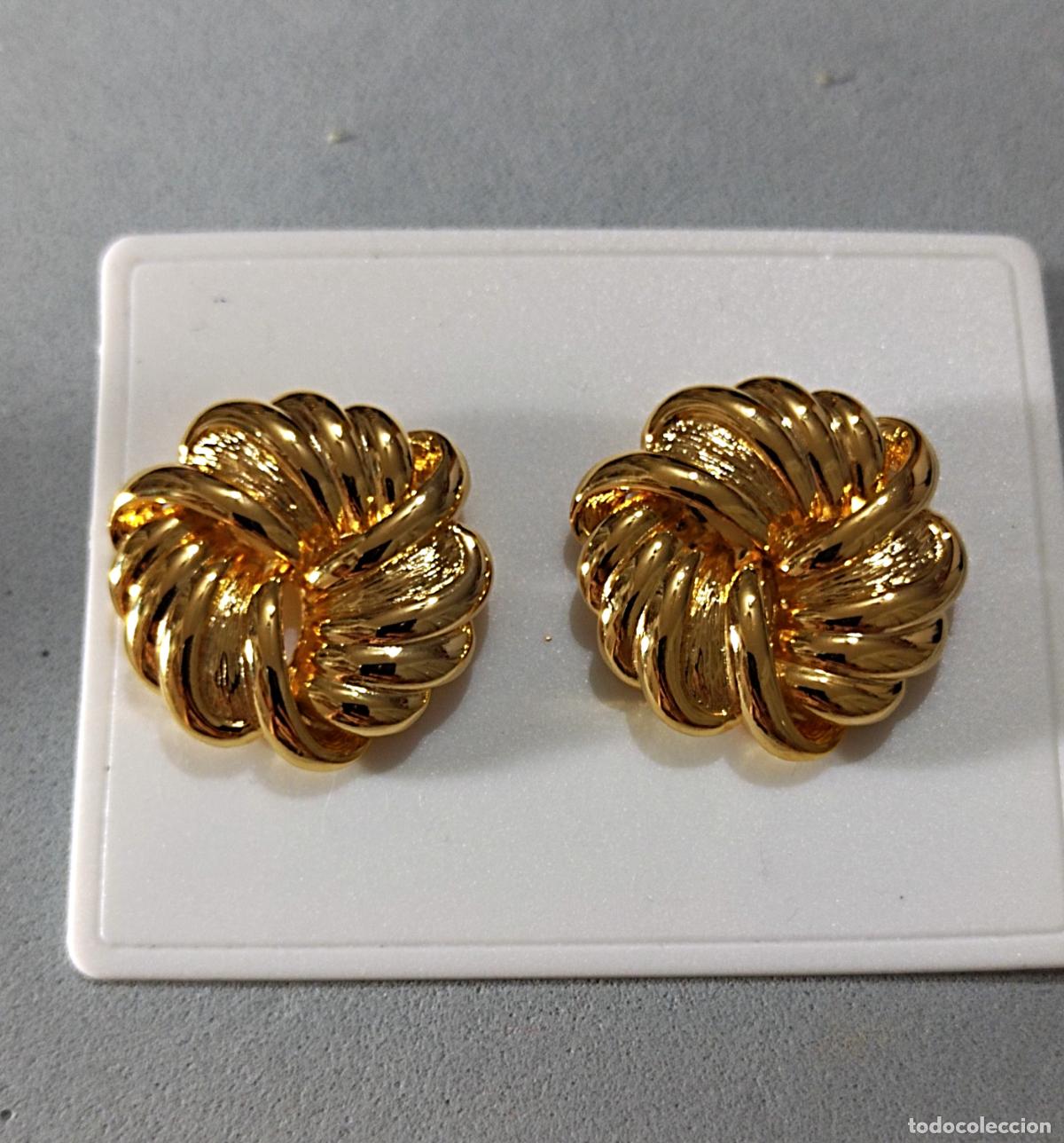 Joyeria: Pendientes dorados, cierre de clip. - Foto 1