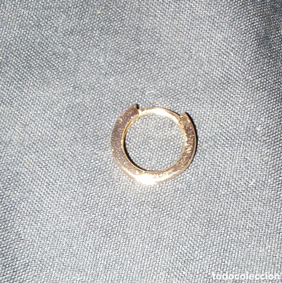 Joyeria: PENDIENTE DORADO QUE SE ABRE EN DOS PARTES - Foto 3