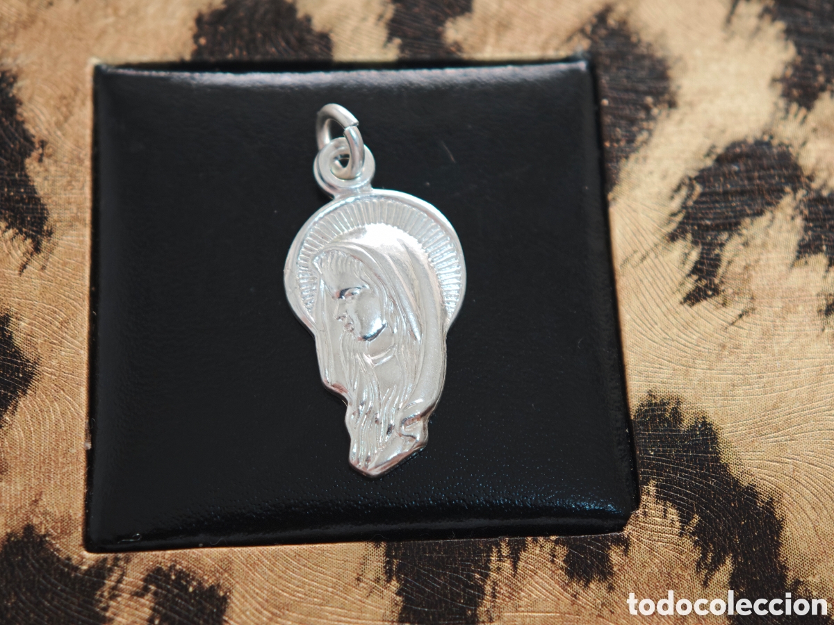 Joyeria: Medalla de la Virgen Mar&iacute;a en plata de ley - Foto 2