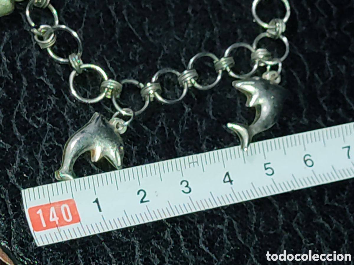 Joyeria: Pulsera con colgantes de delfines y cascabel.Vintage. - Foto 2