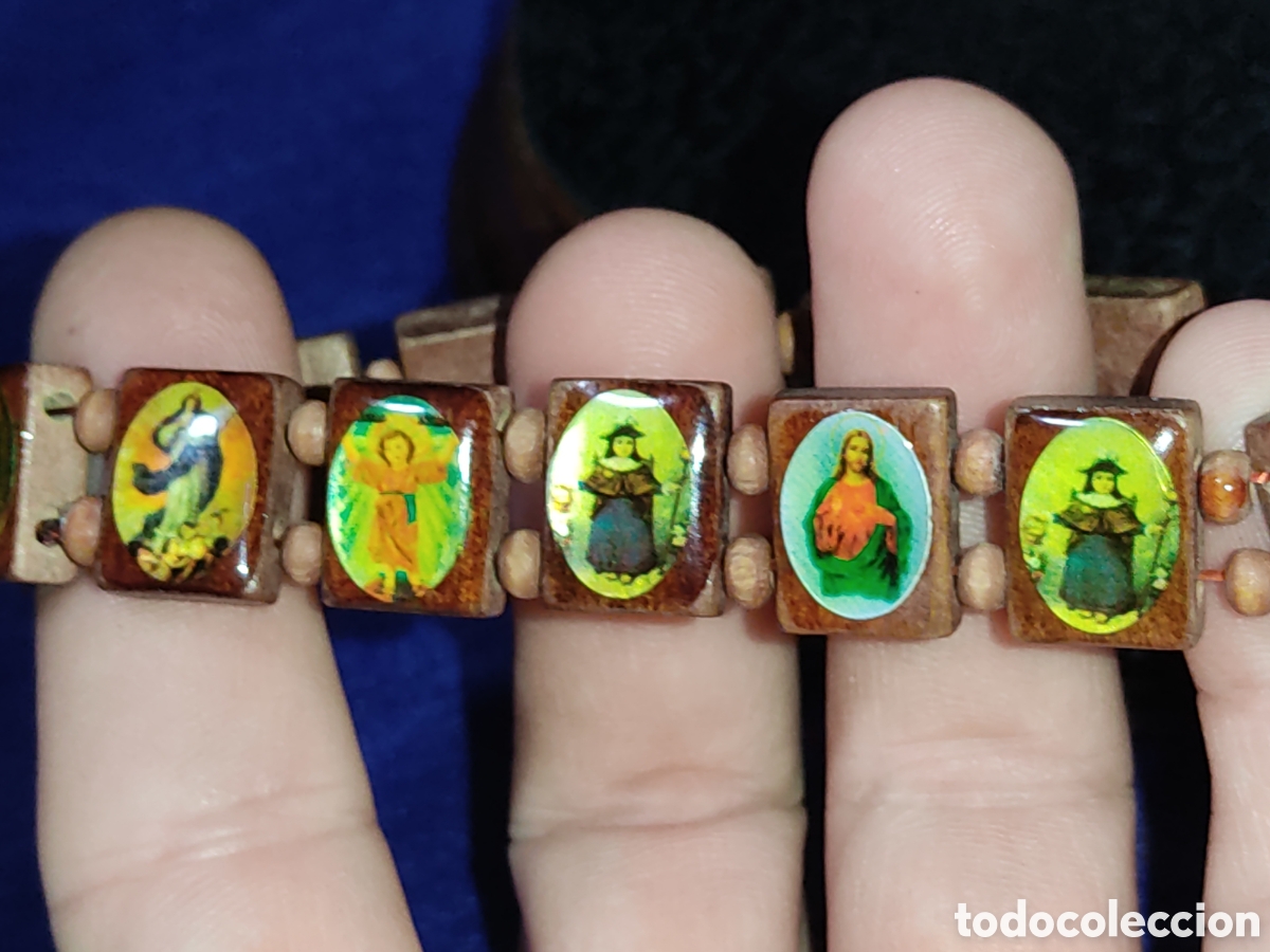 Joyeria: Pulsera religiosa de v&iacute;rgenes y santos de madera - Foto 1