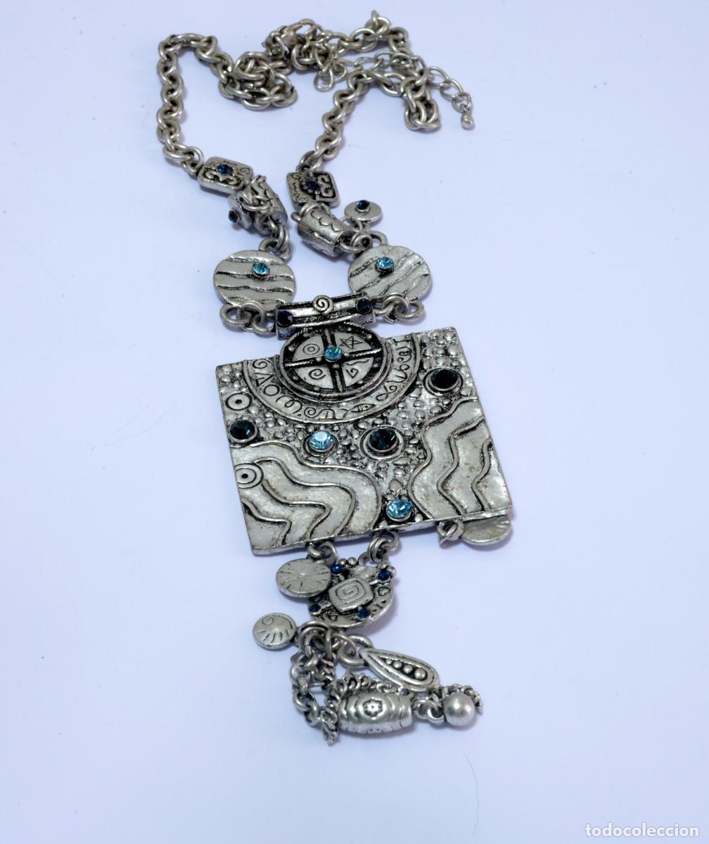 Joyeria: COLLAR EN METAL CON SIMBOLOG&Iacute;A - Foto 1